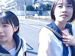 MVSD-602 Sexy Babe Gives Amazing Blowjob and Handjob Simultaneously