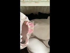 zhizhiyingshe04 Sexy Short-Haired Bombshell Takes Thick Cock Deep & Swallows Hard