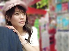 MIAA-745 Yui Komine Takes On Three Guys With Her Unstoppable Lust