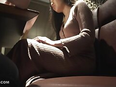 FC2-PPV-3688404 Sexy Idol Takes Her First Intense Cum Facial Up Close