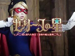 SPSA18_01 Seductive Japanese Babe Teases Pussy While Cruising for Orgasm