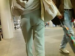 c-agsp8 Royal Princess Expertly Teases and Pleasures Enormous Cock