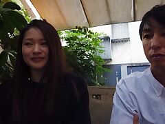 292MY-752 Sizzling Beauty's Tight Pussy Thrilled By Giant Vibrator Expertise